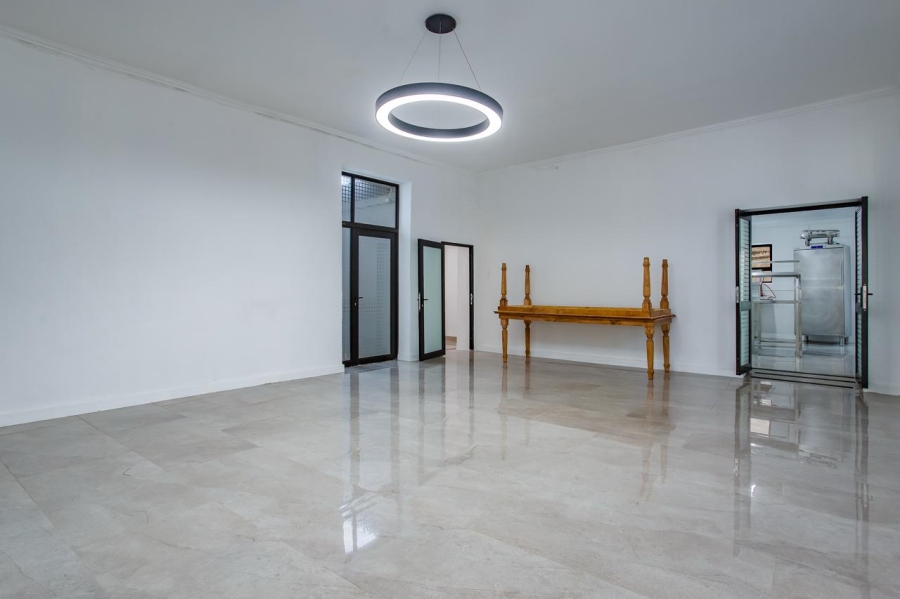 To Let Commercial Property for Rent in Wellington North Western Cape